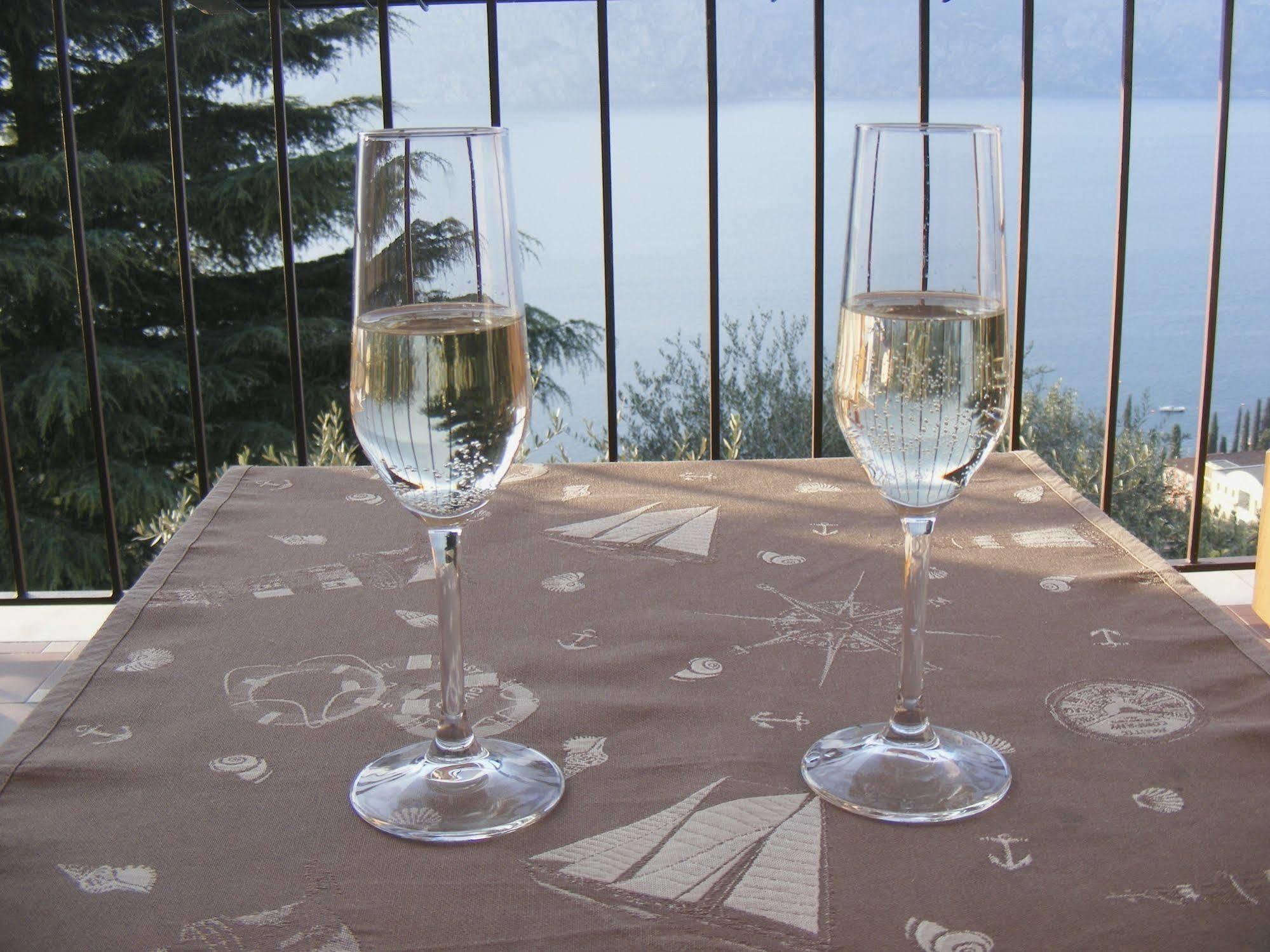 Apartament Casa Palmira Brenzone sul Garda Zewnętrze zdjęcie